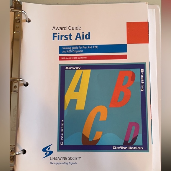 Lifesaving Society Swim Instructor Binder / Textbooks / Training Manual - Picture 5 of 6